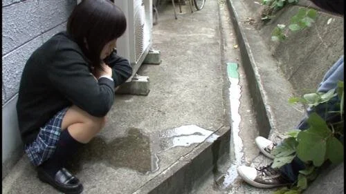 制服■■ 倉庫の裏で野外■■■■ 3