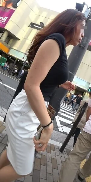 爆乳ギャル系美人OL様!