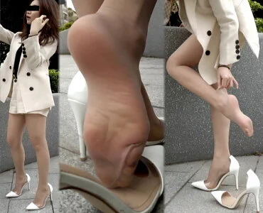 【高画質】美人パンストOLさん 蒸れた足裏を何度も