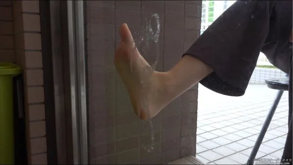 手・足の汗フェチ 女性の掌や足の裏の汗f474
