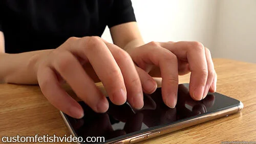 タッピングする女性の指や爪フェチ動画