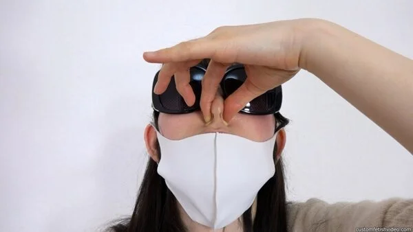 鼻つまみフェチ