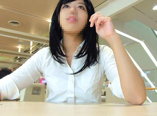 現役女子◯生 緊張のあまり裾をモジモジ→丸見え激かわチェック柄(▼)編〜職権乱用