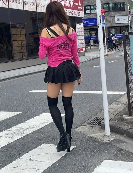 【ぎりぎり】ショッキングミニのお姉さん