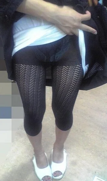 呼び出せばいいなりの女子社員