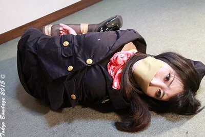 着衣■■&猿轡フェチ動画 [IC27 ■■隷嬢 囚われのキャビンアテンダント 菜