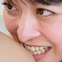 【噛みつき】歯並び抜群!うるるさんの本気噛み 後編【潤うるる】