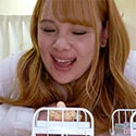 【巨大娘】巨大化したニーナ先生!保健室でサボっている生●を体臭責め&舌唾攻めから
