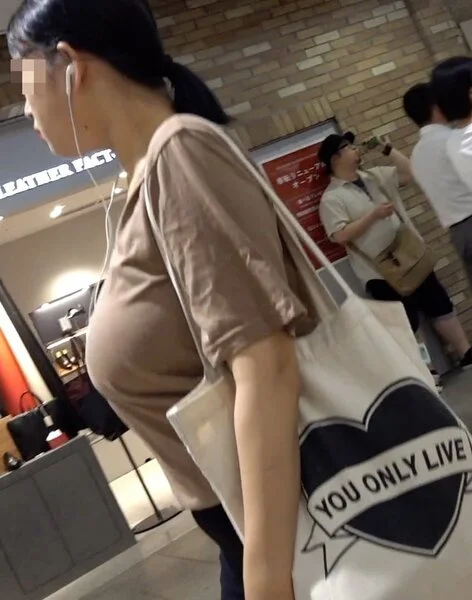 ダイナマイトパイナップル乳!超豪乳な逸材2