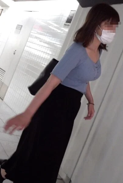 超ミサイル爆乳美女!くびれボインがやばすぎるエロ乳!
