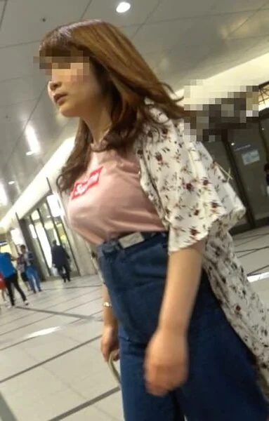 爆ボインな天然Gカップが織りなす揺れ!