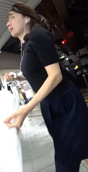 伝説の超豪乳ボインな爆揺れる美人OL様の超神揺れ日