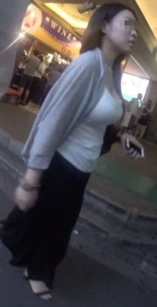 伝説の鬼乳マシュマロズリ揺れ豪乳ギャル!!