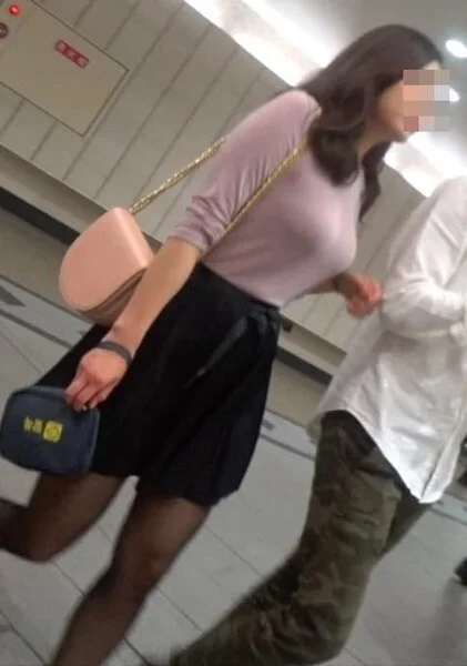 爆乳くびれボインな美人ギャル!
