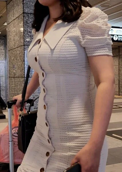 全身シースルーボディな爆乳爆尻美女の降臨!