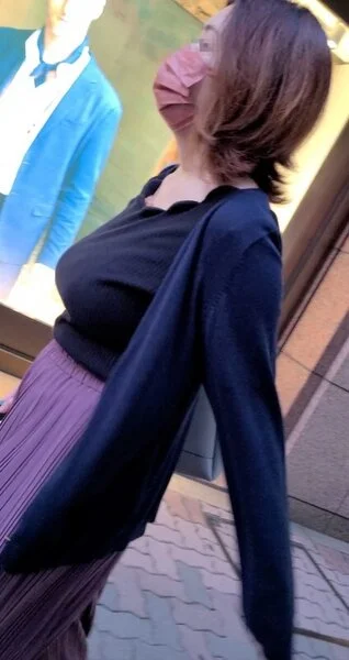 ロケットブルンブルン乳なお姉様!