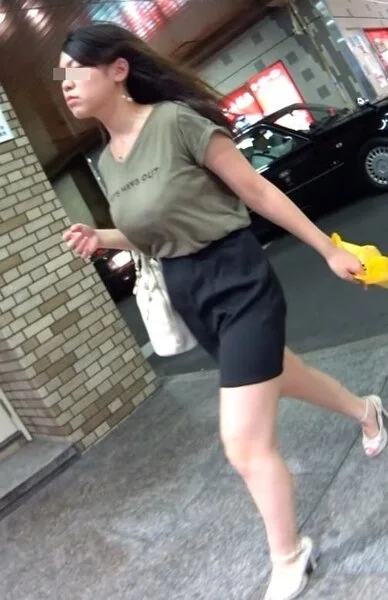爆乳ギャルのGカップ乳がボインすぎる!