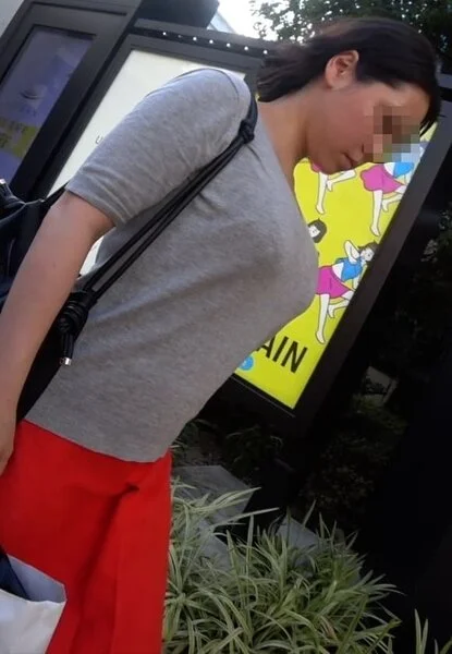 超豪乳Jカップ乳な美女の溢れでる爆揺れバインバイン乳!