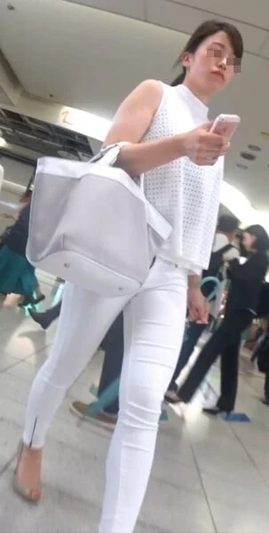 極み子宮のエロさ!超美女の肉感プレミアムな股間ビューティーボディ!