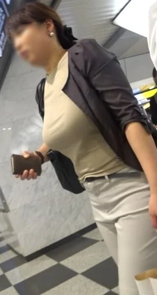 殿堂入りクラスの鬼豪乳Jカップなくびれ豪乳美女OL様!
