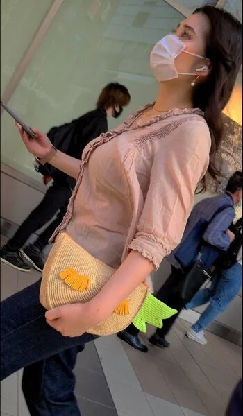 超爆乳HカップなボリュームMAXな美女の破壊力満点乳!