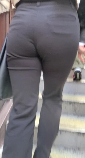 超極上Sランク肉尻!食い込みすぎる雌尻!
