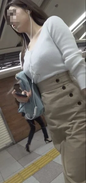 ナンパされる圧倒的な美女お姉様の乳揺れ