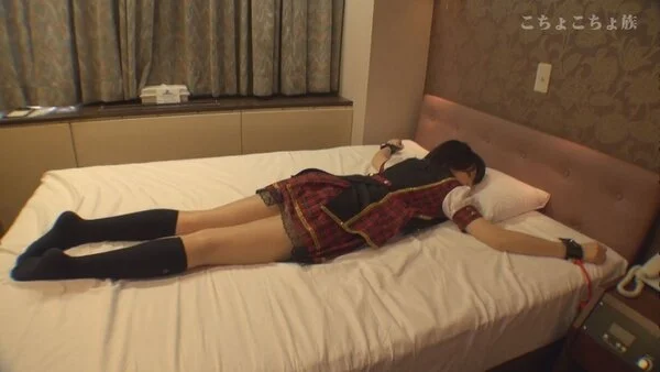 こちょこちょ族 黒髪美■■ゾクゾク娘 はるな AKB48制服編 その2
