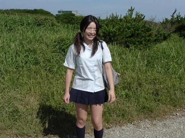 ◆素人投稿動画 巨乳でパイパンのアニオタ●女なぎさ(18歳)可愛いです!file