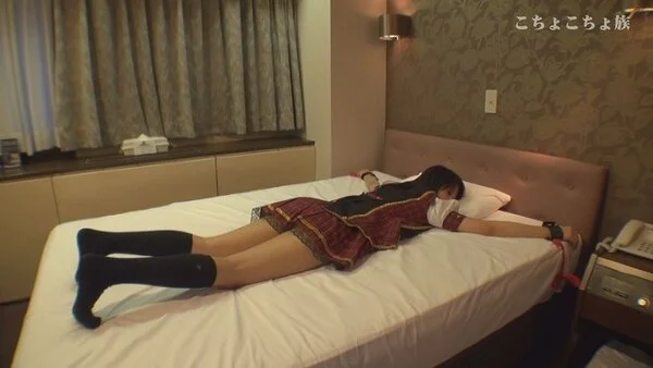 こちょこちょ族 黒髪清純学級員 19歳 愛 AKB48制服編 その2