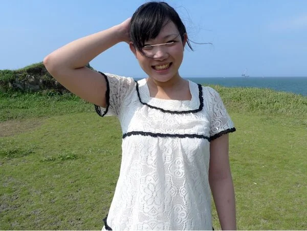 ◆素人投稿動画 t●it●erでゲットした高身長爆乳OLさんに海辺で露出させちゃ