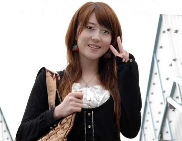 ◆素人投稿動画 美人受付嬢に露出させて外でエッチもしちゃいました。一日中ほとんど