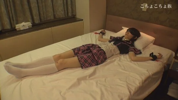 こちょこちょ族 しっとり系スレンダー敏感娘 22歳 あみ AKB48制服編