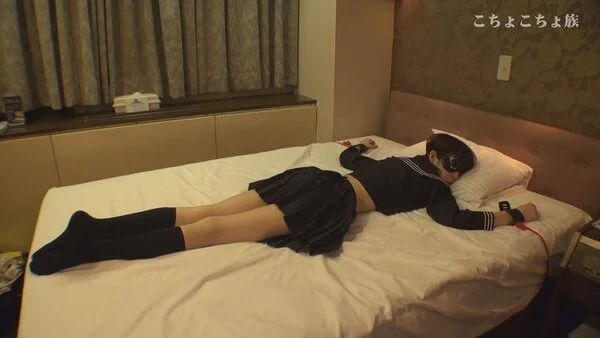 こちょこちょ族 しっとり系スレンダー敏感娘 22歳 あみ 制服編 その2