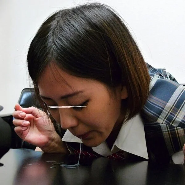 ◆素人投稿動画 ハイビジョン(HD)「大丈夫です、精子飲みます」濃い精子を飲んじ