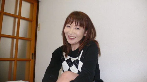 昼は部下の指導にあたっているというキャリアウーマン 斉藤紀子 47歳