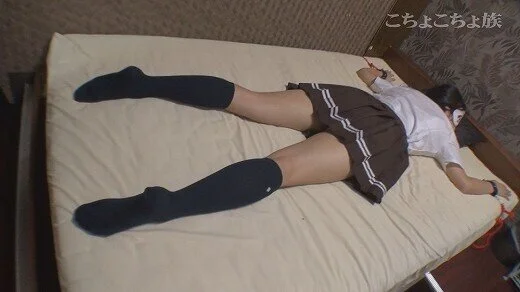 こちょこちょ族 くすぐり志願娘は山本美月似の感じ易い子でした… りあ 20歳 制