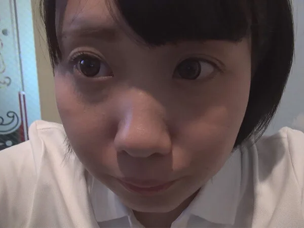 ヒトカラ中に電マオナで大絶叫_声デカ過ぎ店員バレバレ