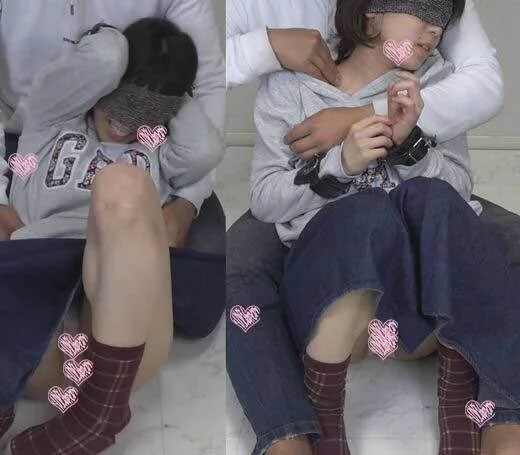 【もう大洪水のパンツの中】指で掻き混ぜられて絶頂を迎えた、童顔女子。