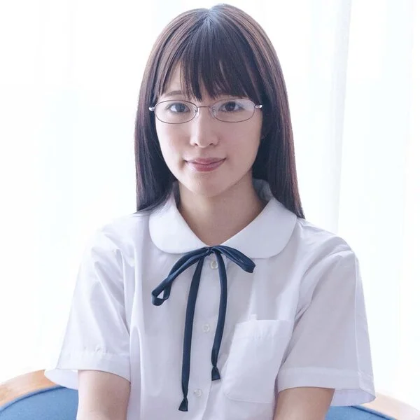 初撮り素人★制服■■生ハメ★県内一の進学校元クラス委員の裏の顔は足も尻も舐めてく