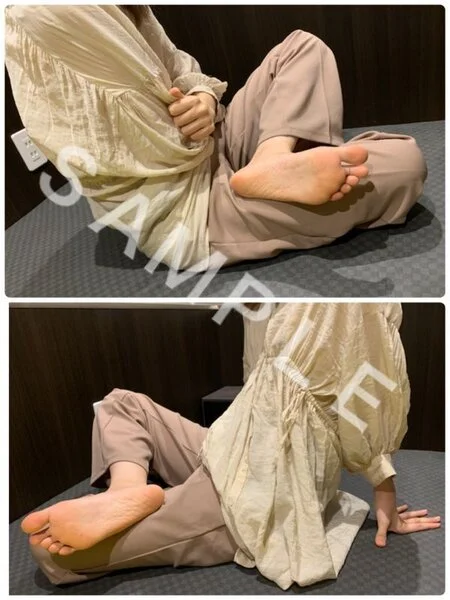 女子大生ハルカ 素足サンダル