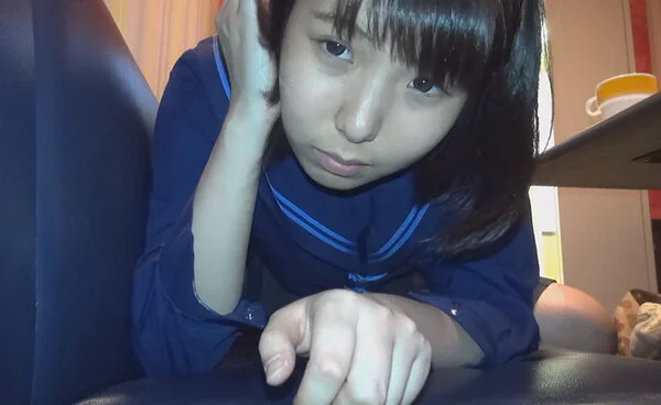 ついに制服■■が自前でマンコ晒す弄ってイク