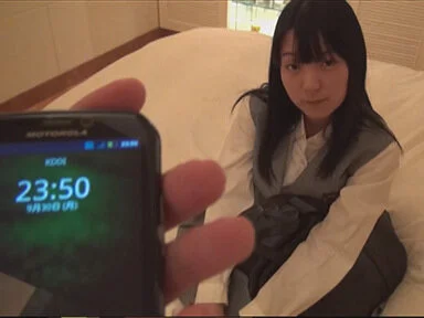 SEX撮りました_黒髪■■ワレメに誕生日の瞬間チ○コ刺す