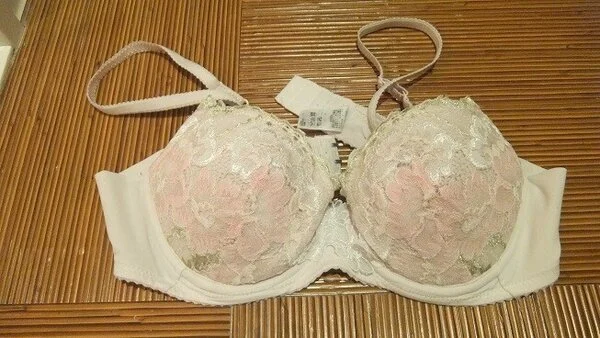 32歳、A子さん(真面目でおっとり系、普通の主婦)の洗濯機の中身+激臭オリモノシ
