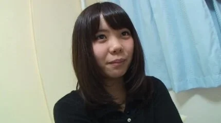 Eカップの20歳専門学校生が初めて彼氏以外の肉棒を挿入され顔を紅潮させ快感に喘ぐ