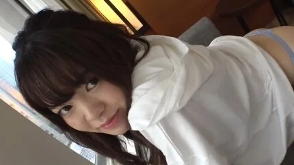 美乳の21歳女子大生が恥ずかしながらも本気汁を溢れさせて喘ぐ