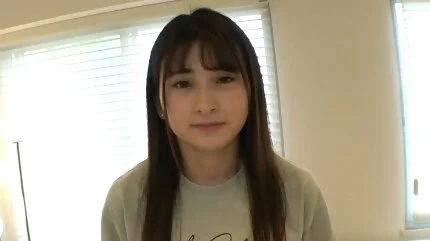 女優を目指している20歳専門生が経験少ない体を突かれ本気で喘ぐ