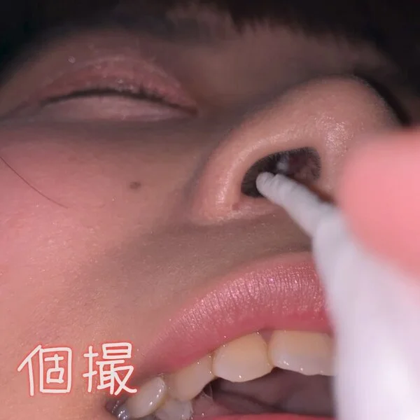 【個人撮影】ハスキーボイスな女の子の鼻の穴 はるみ【Y-180】