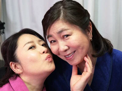 芙美乃と映美③ ベッドでキス