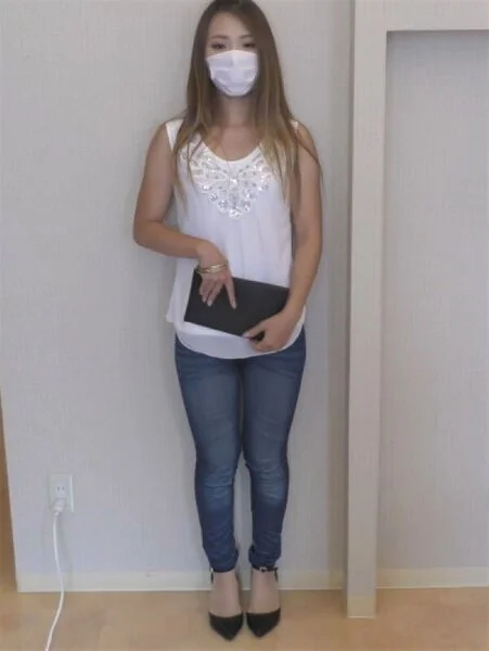 【足コキ射!】【個撮】【ギャル】パンスト美女の足指を舐めつくす【さえこ20才専門